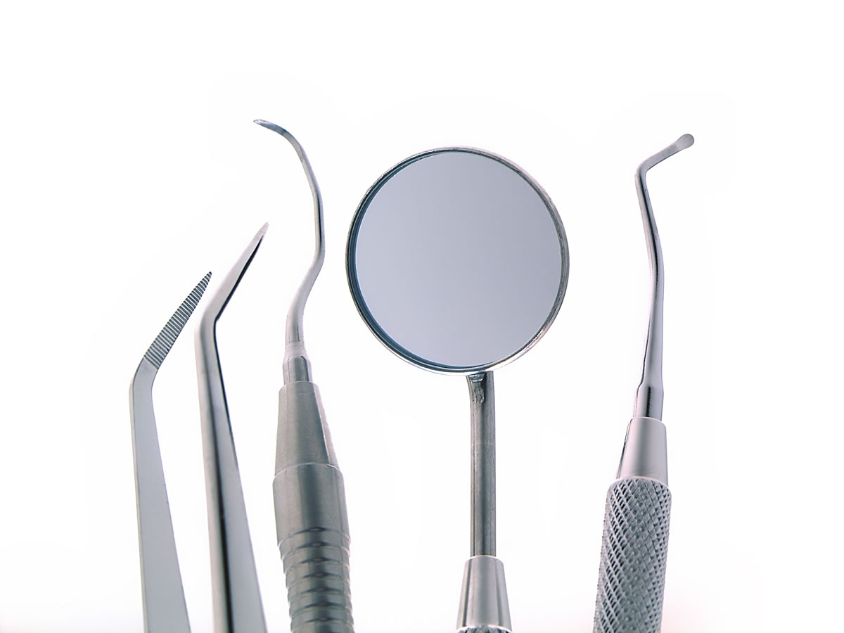 فروشگاه دندانپزشکی دنسیس؛ آوانگارد در تامین